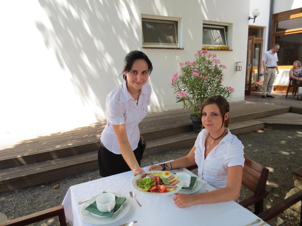 אילמיץ Hotel Zur Post מראה חיצוני תמונה