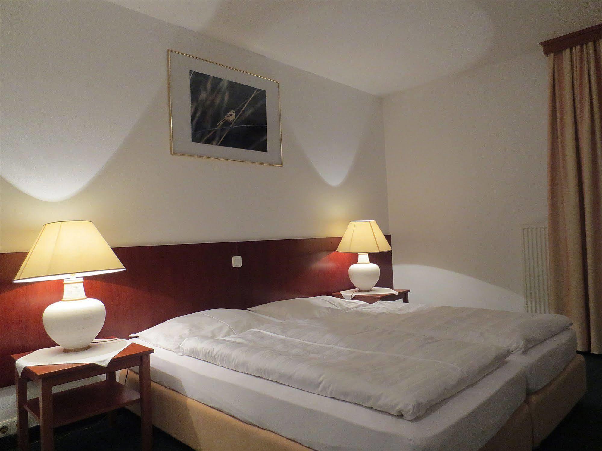 אילמיץ Hotel Zur Post מראה חיצוני תמונה